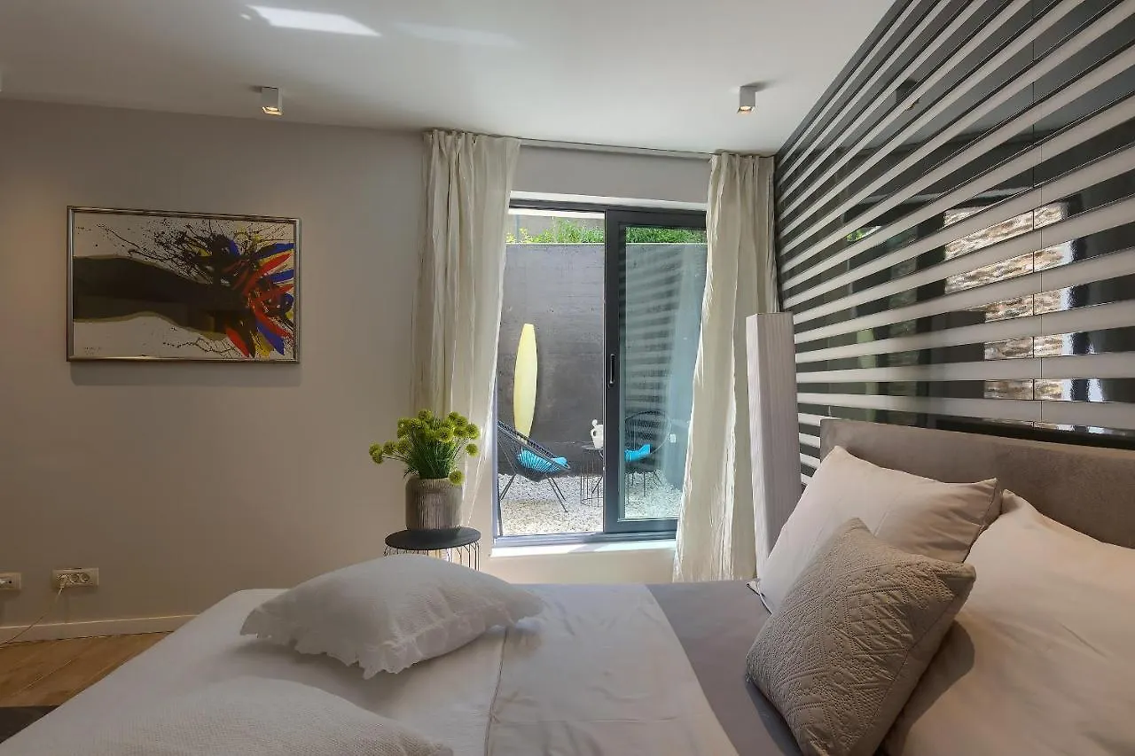 Apartment Mademoiselle 罗维尼
