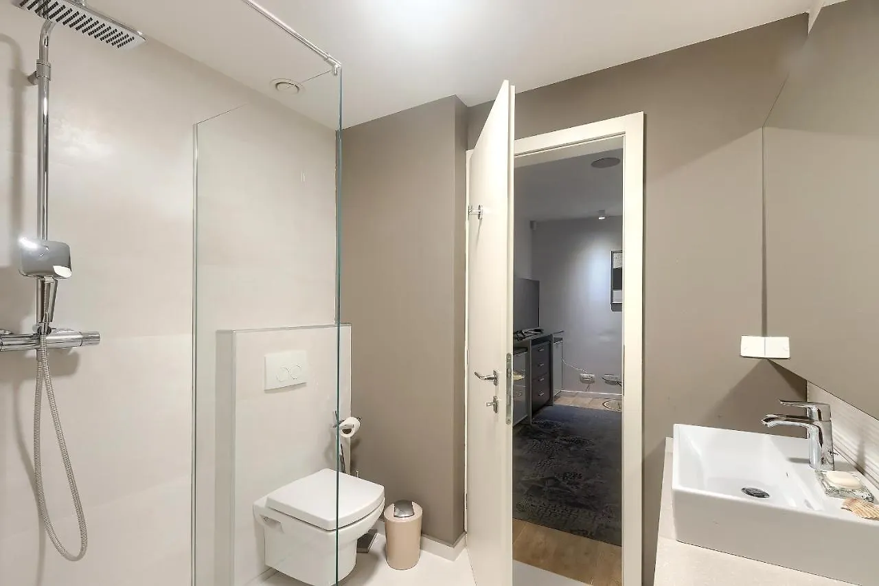 Apartment Mademoiselle 罗维尼